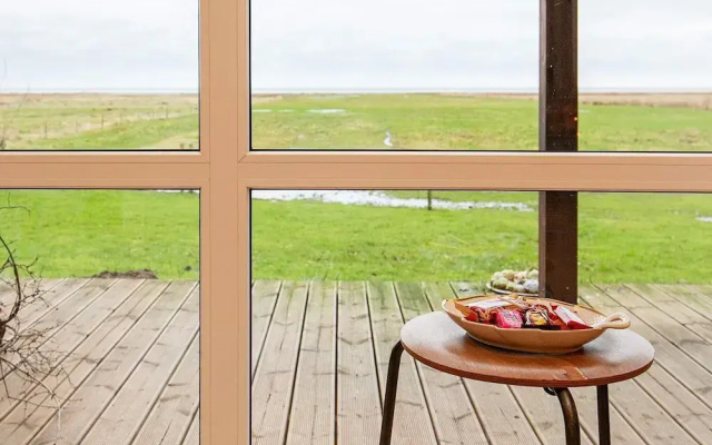 Seaside Serenity in Lyngsay-by Traum