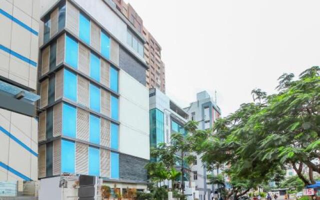 OYO Rooms Kondapur-Gachibowli Road