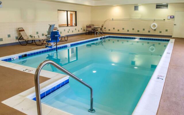 Comfort Inn & Suites Ashland – Richmond North