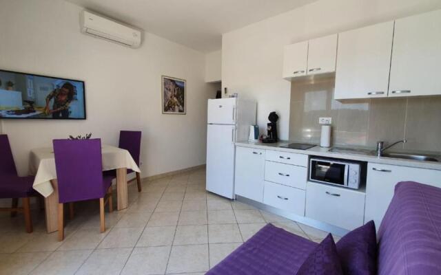 Apartments Ivano - 20 m from Sea