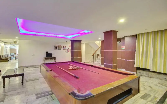 Collection O 82939 Hotel Sam