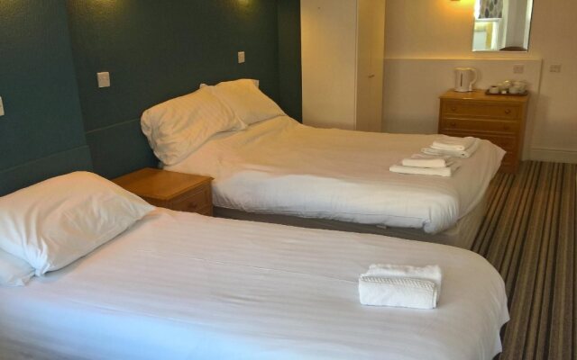 Devon Bay Hotel