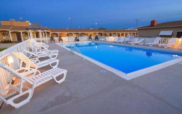 Outer Banks Motor Lodge
