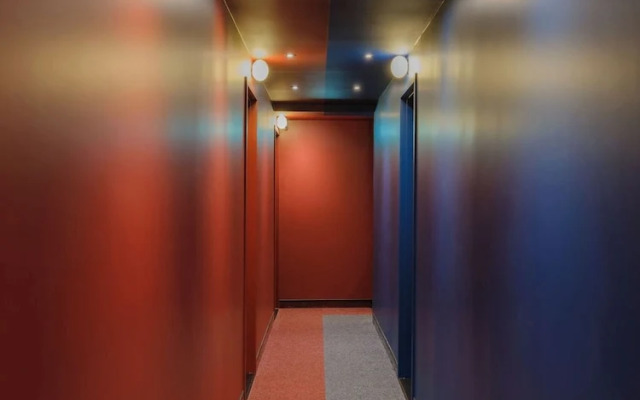 Rose Hôtel Invisible