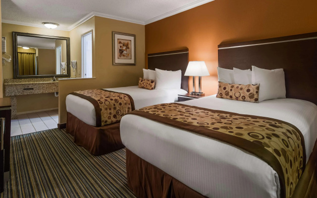 Best Western Courtesy Inn Hotel - Anaheim Resort at the Park