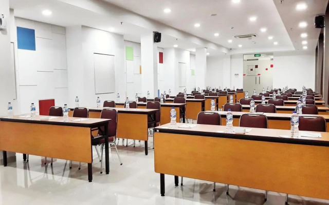 Amaris Hotel Nagoya Hill - Batam