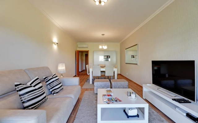 Albufeira Paradise With Pool by Homing