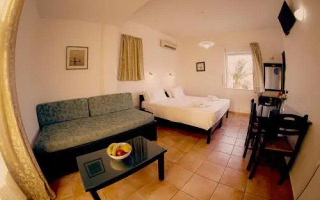 Tersanas Beach Lodges