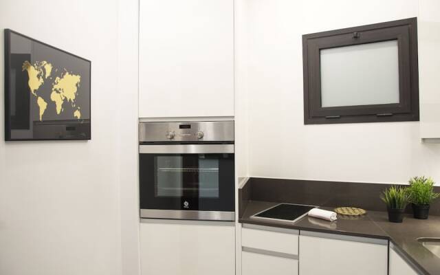 Living4Malaga Golden Suite