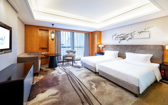 Lia Chengdu Hotel