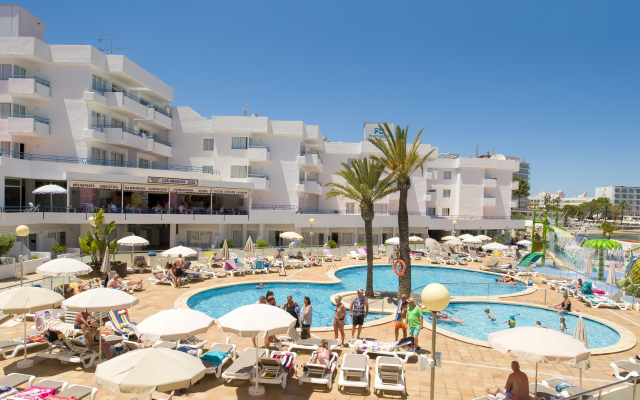 Playa Bella Beach Apartments