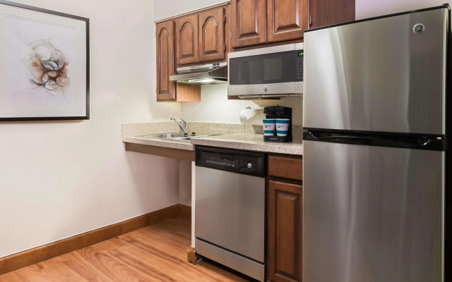 Homewood Suites by Hilton Raleigh - Crabtree Valley
