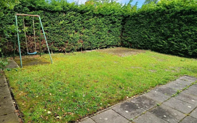 Pleasant Holiday Home With Garden