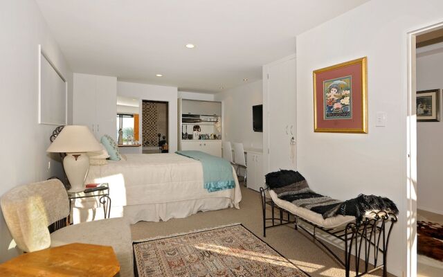 Kapiti Waves Bed & Breakfast