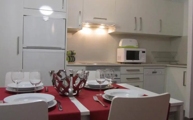 Apartamentos Living Valencia-Vitoria