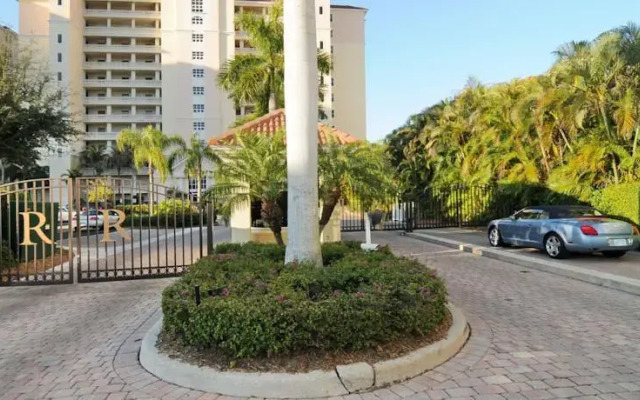 Pascoli Vacation Condo