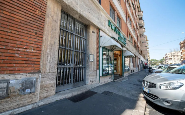 Piazza Carracci in Roma