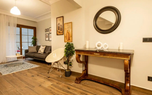 Spacious and comfy 2BR in the heart of Cihangir
