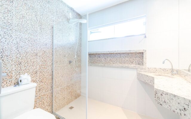 GB35 Ótima Casa 5 Quartos a 50m da Praia