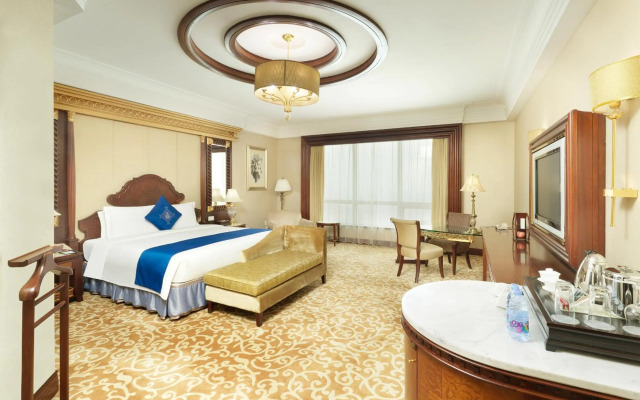 Regal Palace Hotel