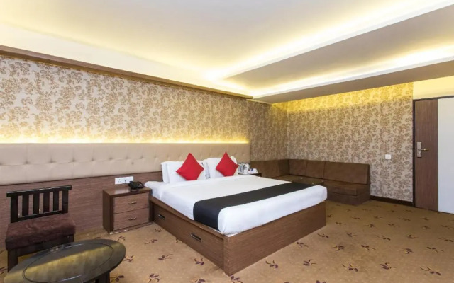 Solaris Hotel and Club