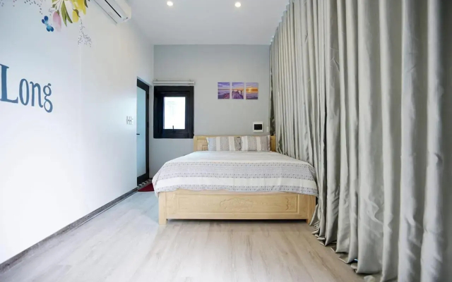 Almor Hostel With Pool in right center