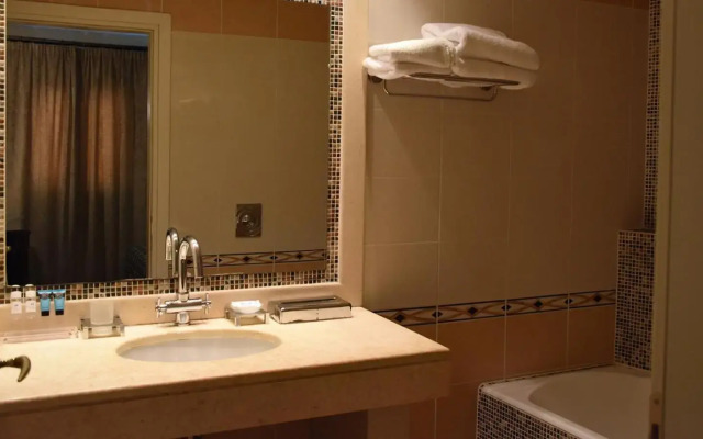 Dionisos Hotel