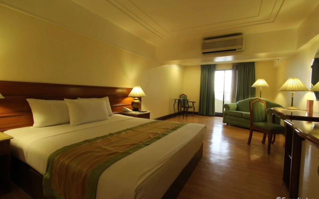 Atrium Hotel