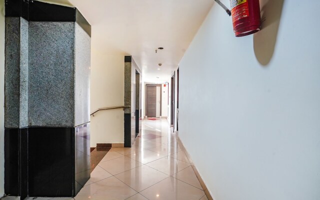 Fabhotel Golden Way
