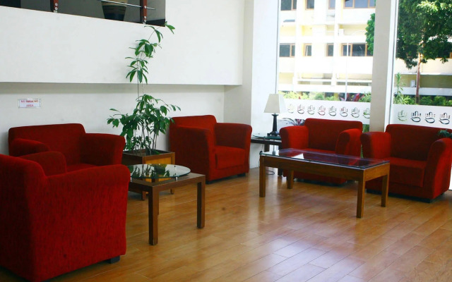 NIDA Rooms Colombo Komplek Karang Marang