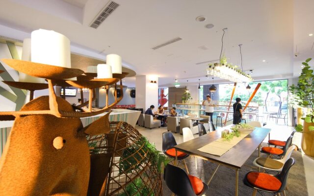 Hotel Day Plus Tamsui