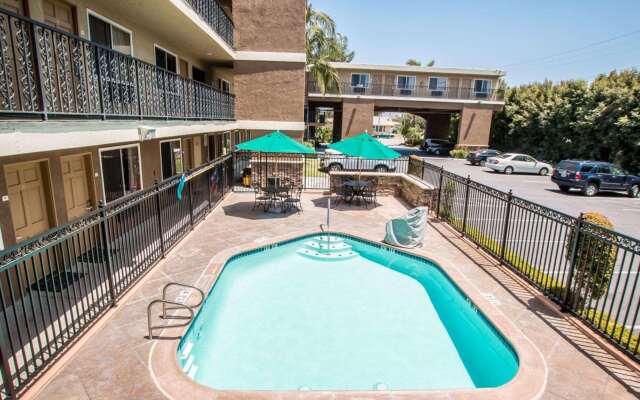 Quality Inn & Suites Anaheim Maingate