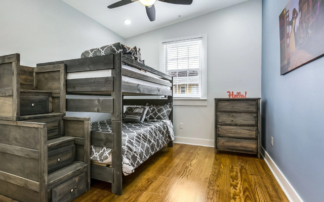 Newly Renovated 4BD Penthouse