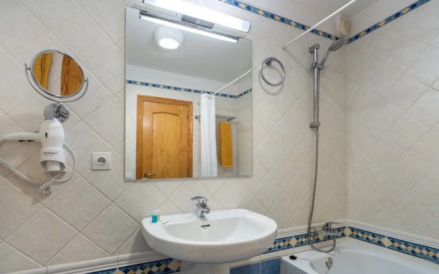 Apartamentos Punta Marina by LIVVO
