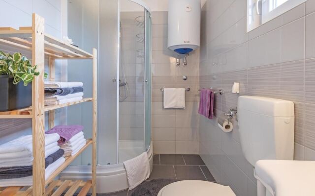 Stunning Home in Pula With Wifi and 3 Bedrooms