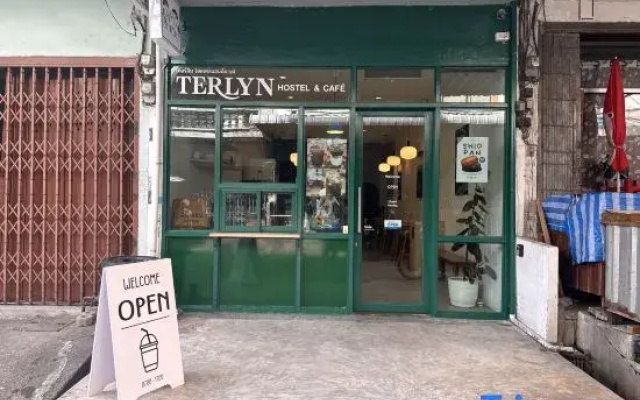 Terlyn Hostel & Cafe