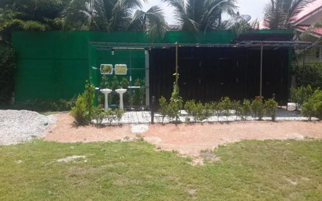 Sports Bar & Pohrak Resort