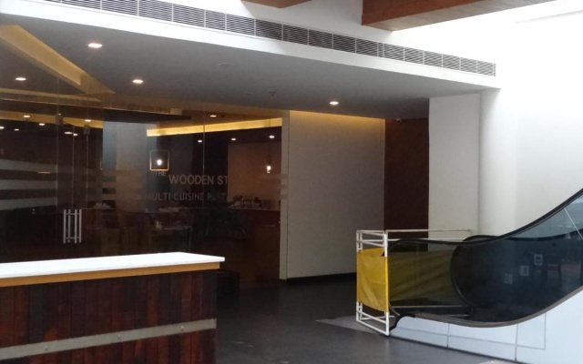 Woodies Bleisure Hotel