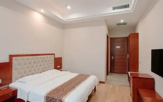 Yaxue Holiday Hotel