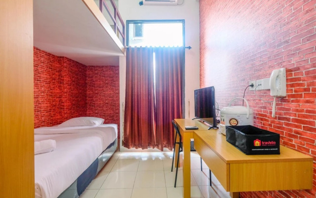 Cozy and Simple Studio at Dave Apartment