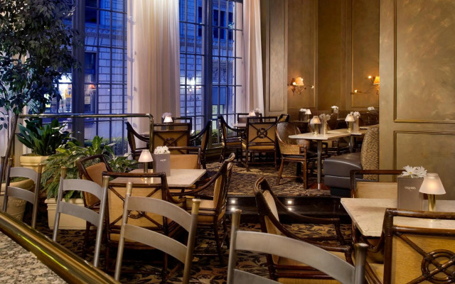 Mayflower Park Hotel