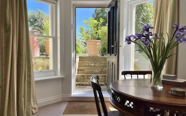 Spacious apartment close to the beach - Lavender Apartment