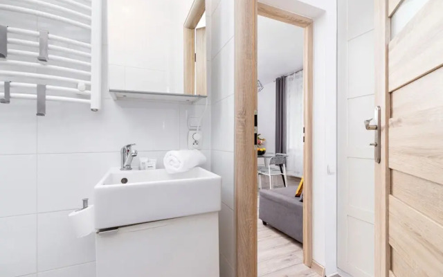 Apartment Bosacka Cracow by Renters