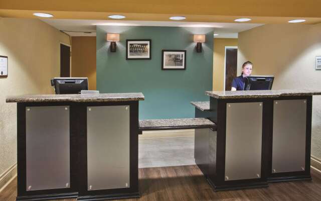 La Quinta Inn & Suites by Wyndham Hot Springs