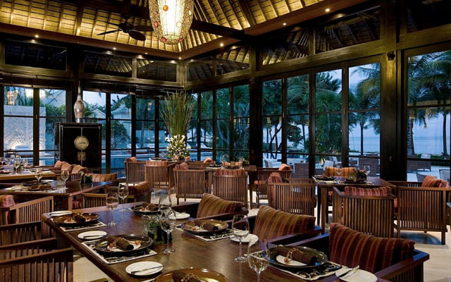 The Royal Santrian Serenity Villas By The Sea