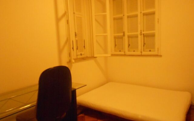 Gohouse - Atlantica 702 B