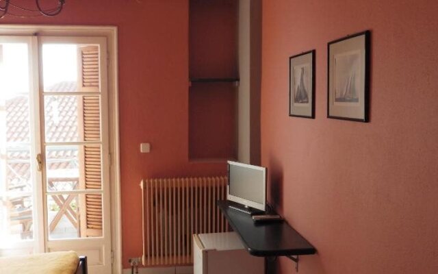 Anesis Hotel