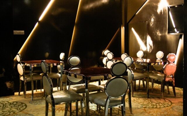 A&EM Hotel - Hai Ba Trung