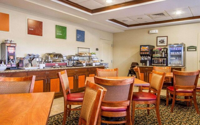 Comfort Inn & Suites Wilton