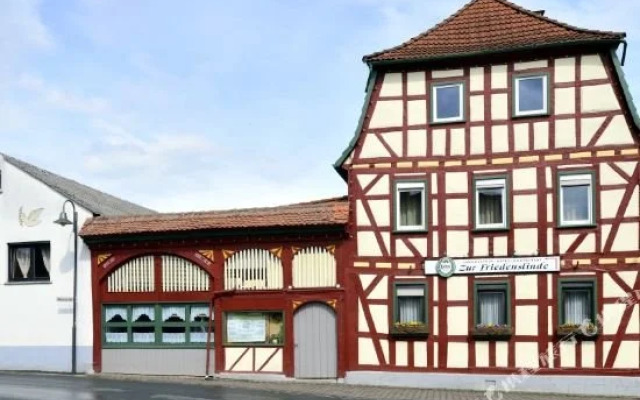 Zur Friedenslinde